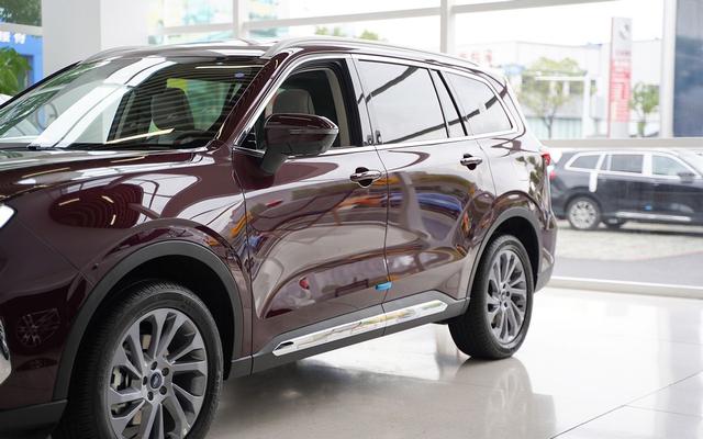 20万就能买的中大型SUV，还有2.0T+6个大座，实拍福特领裕6座版！