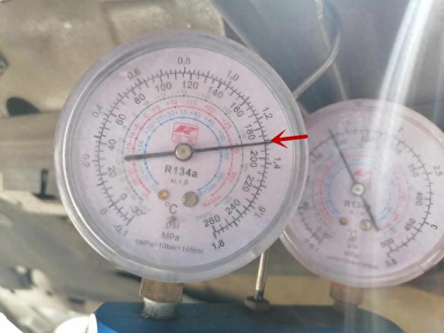 15年车龄的GL8空调不凉维修，两个冷媒泄漏点，300元的拆车压缩机