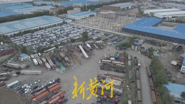 暗访长春非法改装轿运车：40米长“巨无霸”超国标两倍，顺利上国道、高速