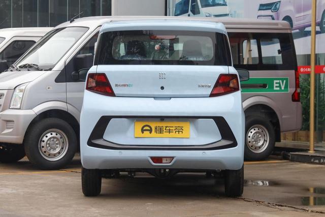 东风小康风光MINIEV，电动机总功率30kW ，售价4.96万