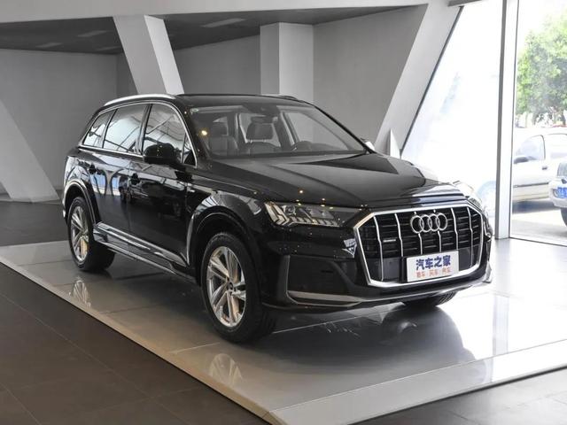 奥迪Q7：全系标配四驱的SUV，有里又有面儿