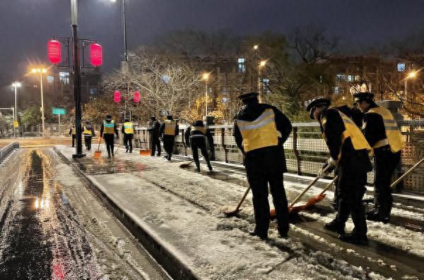 雪后初晴，冰冻来袭！羽绒服警报拉响