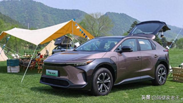 丰田甩出“王炸”，纯电SUV bz4X实车曝光，一次性解决用户5大痛点