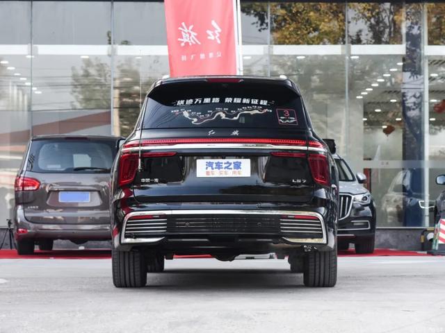 红旗LS7：中国顶级SUV！比宝马X5气场强！尺寸超奥迪Q7