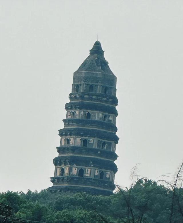 在无锡和苏州都住了一段时间，发现无锡和苏州的差距不是一星半点