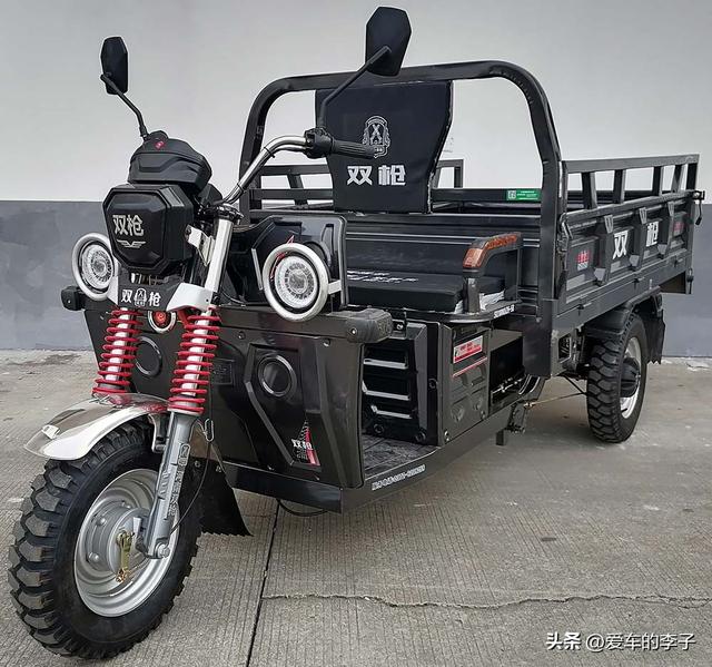 介绍五款电动三轮农夫车，最大载货量600kg，最大功率2.2kw