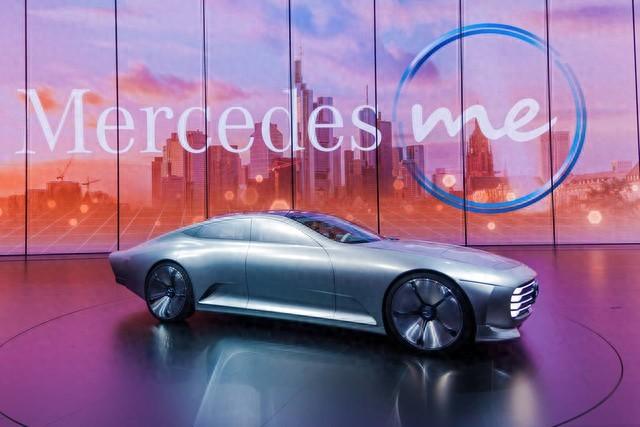 梅赛德斯-奔驰（Mercedes-Benz）的故事和价值。