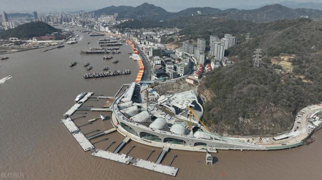 浙江舟山普陀东港(半升洞)客运站场显雄姿