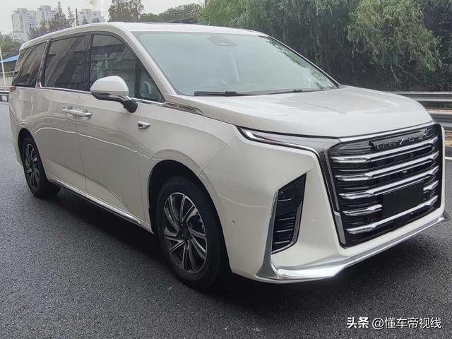 新车｜增2.0T柴油版，上汽大通G90新车型曝光，汽油版21.99万元起