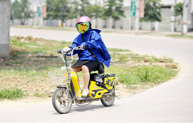 买电动车，上绿牌、蓝牌、黄牌哪一种好？为什么？行内人详细介绍