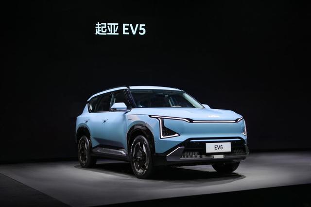 EV5领衔亮相，全新SUV索奈智领上市，起亚新产品新技术北京车展