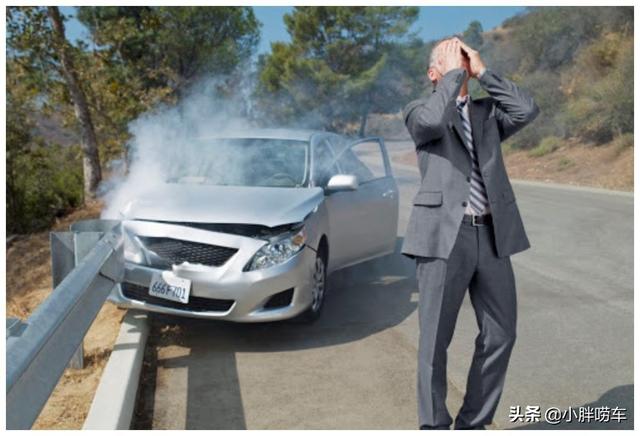 去4S店买车，老司机说看落地价，它到底是由哪几项费用组成的？