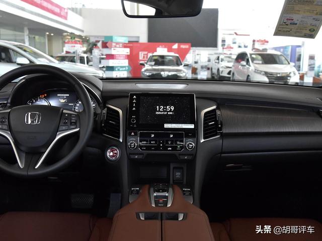 日系中型SUV，空间大得离谱，实拍本田冠道