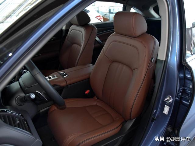 日系中型SUV，空间大得离谱，实拍本田冠道