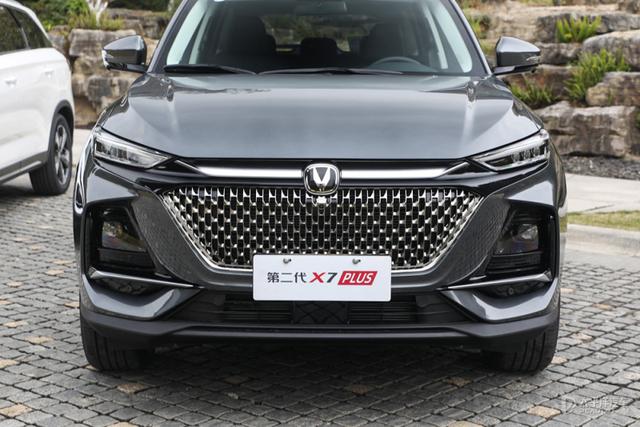 10万就能享受7座SUV 体验第二代长安X7PLUS