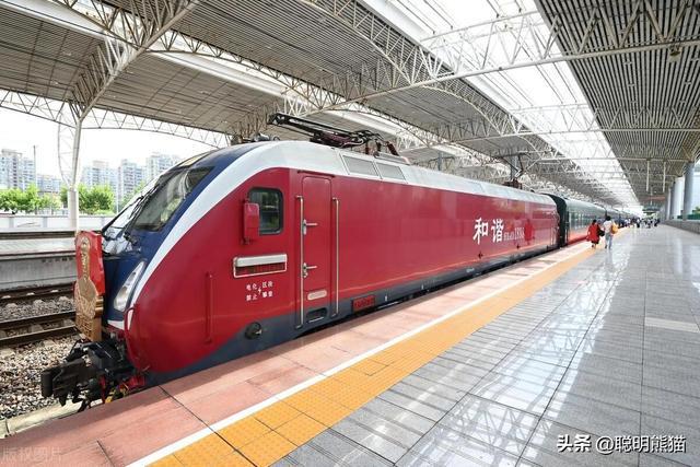 K604次由运城开往北京丰台，沿闻喜、侯马、襄汾、霍州方向行驶