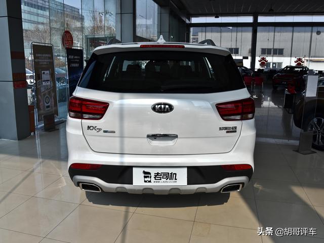 7座合资SUV，价格实惠大，2.0T增压机+自动挡，实拍起亚KX7