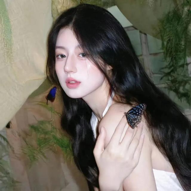 性感妩媚美女头像——展现自己的成熟