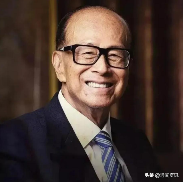 96岁李嘉诚千亿身价也带不走，最终还是油尽灯枯，留下一个传奇