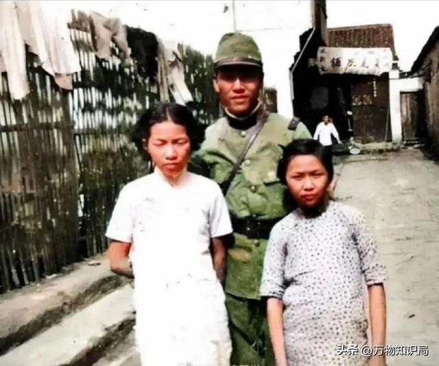 1940年，日军禁止公开的照片，一名慰安妇女孩表情呆滞，命运难测